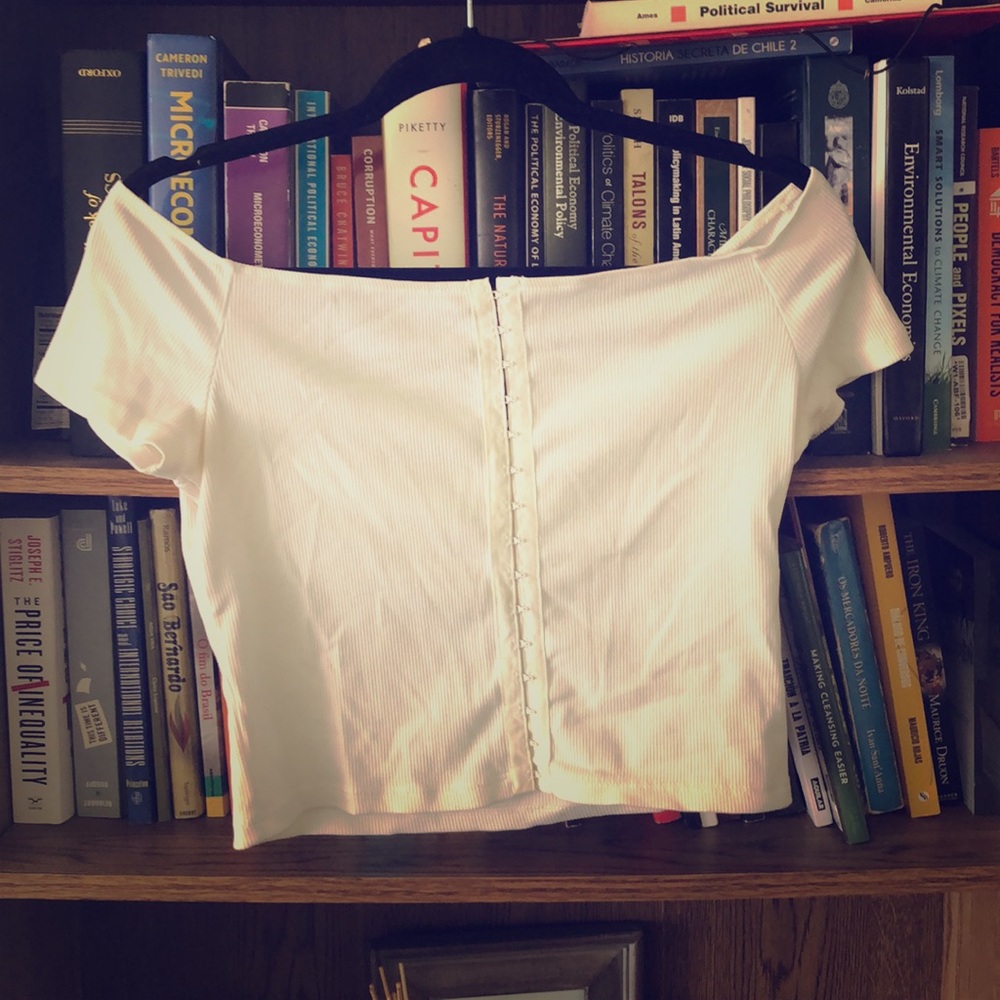 Topshop- Off the shoulder white crop top size 8